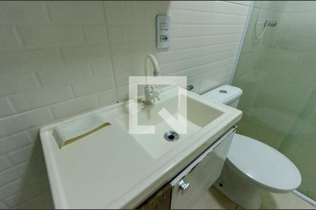 Banheiro do Quarto 1 de kitnet/studio para alugar com 1 quarto, 23m² em Jardim Peri, São Paulo