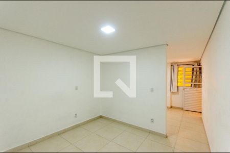 Quarto de kitnet/studio para alugar com 1 quarto, 23m² em Jardim Peri, São Paulo