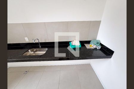 Sala/Cozinha de apartamento para alugar com 2 quartos, 52m² em Jardim Riacho das Pedras, Contagem