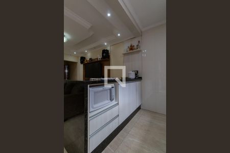 Sala / Cozinha de casa à venda com 3 quartos, 206m² em Vila Araguaia, São Paulo