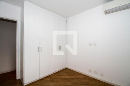 Quarto 1 de apartamento à venda com 4 quartos, 132m² em Vila Madalena, São Paulo