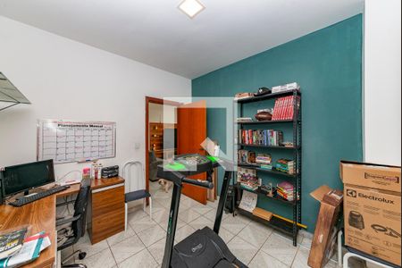 Escritório de casa à venda com 4 quartos, 360m² em Nova Suíça, Belo Horizonte