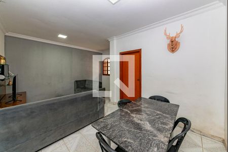 Sala de casa à venda com 4 quartos, 360m² em Nova Suíça, Belo Horizonte