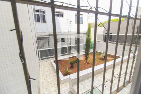 Vista da Sala de apartamento à venda com 3 quartos, 56m² em Conjunto Residencial José Bonifácio, São Paulo