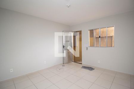 Sala de apartamento para alugar com 1 quarto, 24m² em Parque Sao Luis, São Paulo