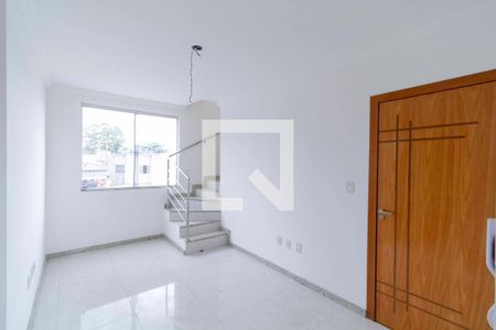 Sala de apartamento à venda com 2 quartos, 120m² em Piratininga, Belo Horizonte