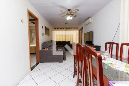 Sala de casa à venda com 5 quartos, 300m² em Vila Sao Francisco (zona Leste), São Paulo