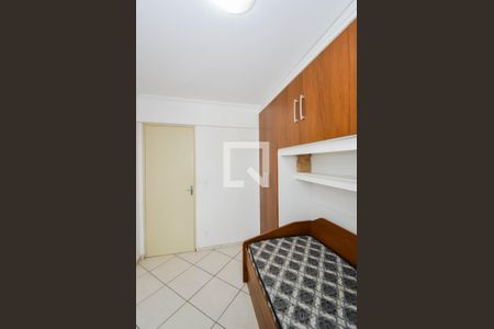 Quarto de apartamento à venda com 3 quartos, 57m² em Jardim Santa Clara, Guarulhos