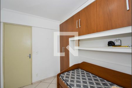 Quarto de apartamento à venda com 3 quartos, 57m² em Jardim Santa Clara, Guarulhos