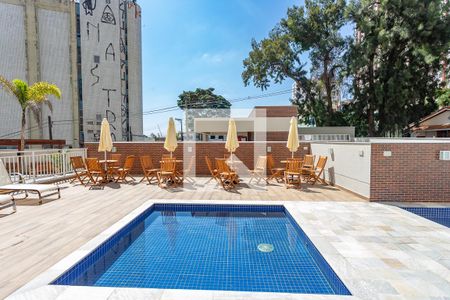 Apartamento à venda com 45m², 2 quartos e 1 vaga Apartamento à venda com 45m², 2 quartos e 1 vagaÁrea comum - Piscina