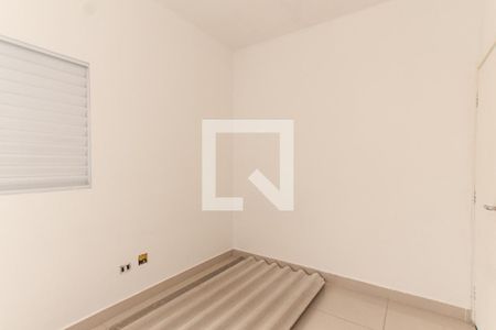 Quarto 1 de apartamento para alugar com 2 quartos, 40m² em Vila Constança, São Paulo