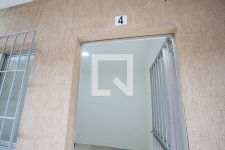 Entrada de casa para alugar com 1 quarto, 16m² em Curicica, Rio de Janeiro