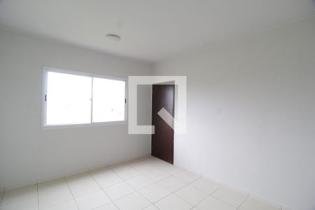 Sala de apartamento para alugar com 2 quartos, 60m² em Jardim Holanda, Uberlândia