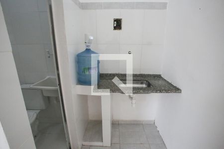 Cozinha de casa para alugar com 1 quarto, 16m² em Curicica, Rio de Janeiro