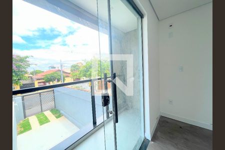 Suíte de casa à venda com 2 quartos, 120m² em Santa Branca, Belo Horizonte