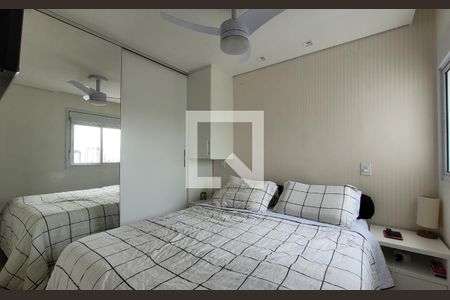 Quarto de apartamento à venda com 2 quartos, 52m² em Vila Scarpelli, Santo André