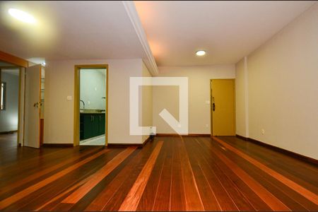 Sala de apartamento para alugar com 3 quartos, 110m² em Funcionários, Belo Horizonte