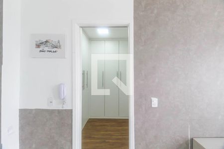 Sala/Cozinha de apartamento à venda com 1 quarto, 31m² em Vila Tolstoi, São Paulo