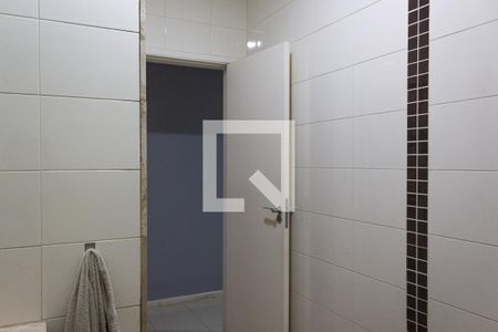 Casa à venda com 534m², 3 quartos e 4 vagas Casa à venda com 534m², 3 quartos e 4 vagasBanheiro da Suíte 1