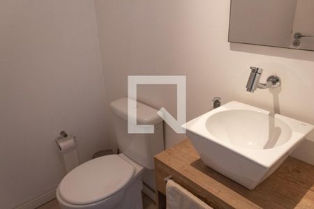 Casa à venda com 534m², 3 quartos e 4 vagas Casa à venda com 534m², 3 quartos e 4 vagasBanheiro 1