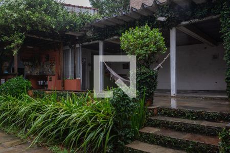 Casa à venda com 534m², 3 quartos e 4 vagas Casa à venda com 534m², 3 quartos e 4 vagasÁrea externa