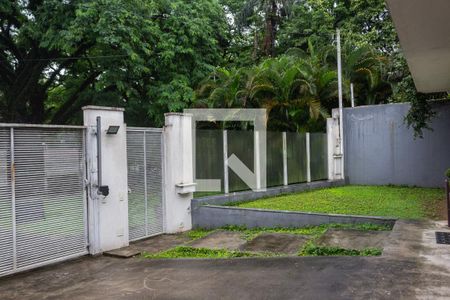 Casa à venda com 534m², 3 quartos e 4 vagas Casa à venda com 534m², 3 quartos e 4 vagasÁrea externa