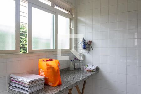 Casa à venda com 534m², 3 quartos e 4 vagas Casa à venda com 534m², 3 quartos e 4 vagasÁrea de Serviço