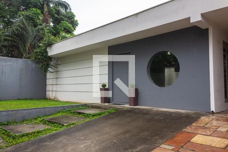 Casa à venda com 534m², 3 quartos e 4 vagas Casa à venda com 534m², 3 quartos e 4 vagasÁrea externa