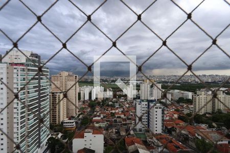 Vista da sala de apartamento para alugar com 3 quartos, 145m² em Santa Teresinha, São Paulo