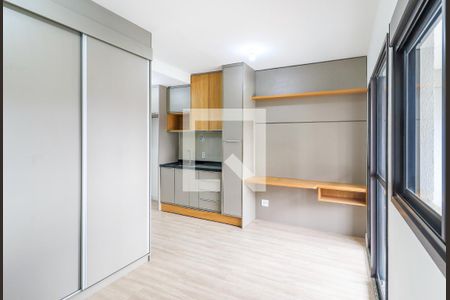 Sala/Quarto de kitnet/studio à venda com 1 quarto, 27m² em Jardim das Acácias, São Paulo