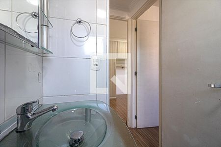 banheiro social_4 de apartamento para alugar com 2 quartos, 47m² em Jardim Celeste, São Paulo