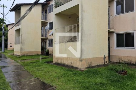 Fachada do bloco de apartamento para alugar com 2 quartos, 40m² em Cosmos, Rio de Janeiro