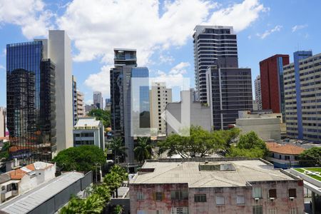 Varanda de kitnet/studio à venda com 1 quarto, 30m² em Pinheiros, São Paulo