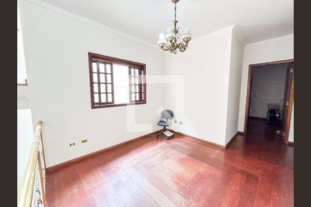 Sala íntima de casa à venda com 5 quartos, 300m² em Jardim Los Angeles, São Paulo