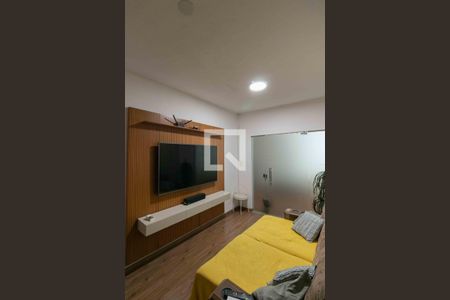 Sala de casa para alugar com 3 quartos, 360m² em Guarani, Belo Horizonte