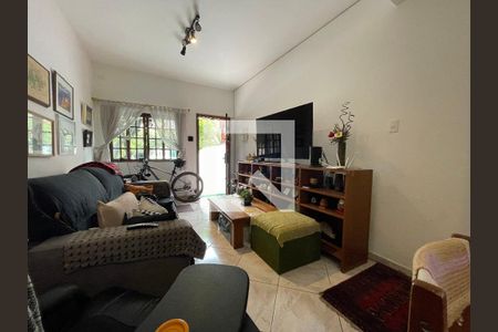 Sala de casa à venda com 4 quartos, 90m² em Caxingui, São Paulo