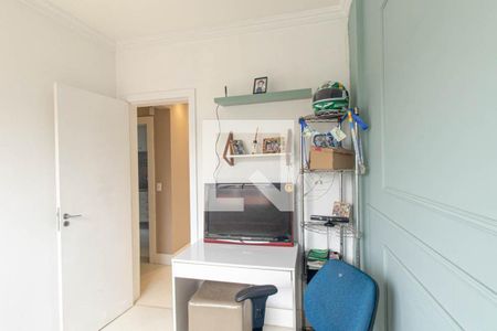 Quarto 1 de apartamento para alugar com 2 quartos, 62m² em Novo Mundo, Curitiba