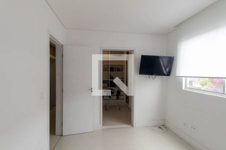 Quarto 2 de apartamento para alugar com 2 quartos, 62m² em Novo Mundo, Curitiba