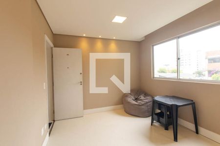 Sala de apartamento para alugar com 2 quartos, 62m² em Novo Mundo, Curitiba