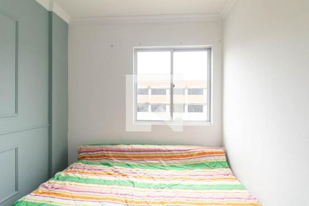 Quarto 1 de apartamento para alugar com 2 quartos, 62m² em Novo Mundo, Curitiba