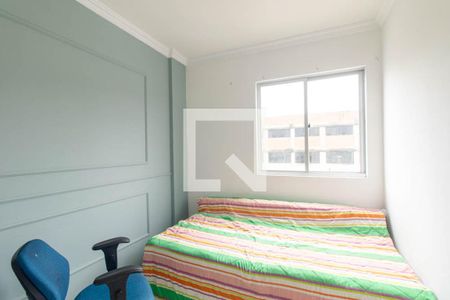 Quarto 1 de apartamento para alugar com 2 quartos, 62m² em Novo Mundo, Curitiba