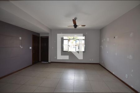 Sala de apartamento para alugar com 3 quartos, 190m² em Bento Ribeiro, Rio de Janeiro