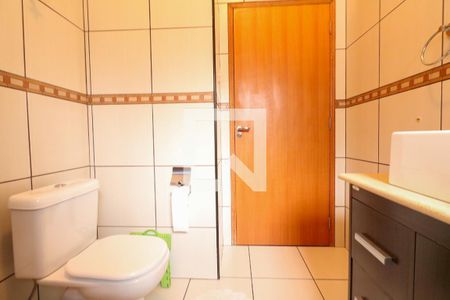 Casa à venda com 413m², 3 quartos e 2 vagas Casa à venda com 413m², 3 quartos e 2 vagasBanheiro Social