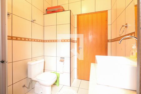 Casa à venda com 413m², 3 quartos e 2 vagas Casa à venda com 413m², 3 quartos e 2 vagasBanheiro Social