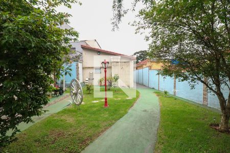 Casa à venda com 413m², 3 quartos e 2 vagas Casa à venda com 413m², 3 quartos e 2 vagasQuintal