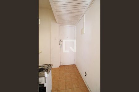 Cozinha de apartamento para alugar com 1 quarto, 28m² em Leme, Rio de Janeiro