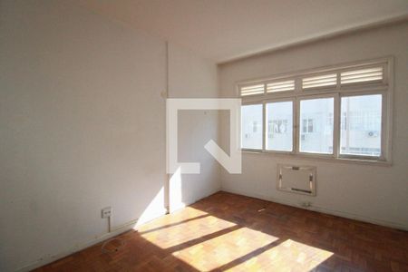 Sala de apartamento para alugar com 1 quarto, 28m² em Leme, Rio de Janeiro