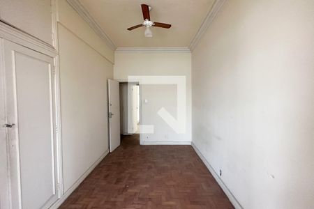 Quarto 01 de apartamento para alugar com 3 quartos, 153m² em Copacabana, Rio de Janeiro