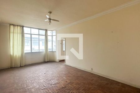 Apartamento para alugar com 153m², 3 quartos e sem vagaSala