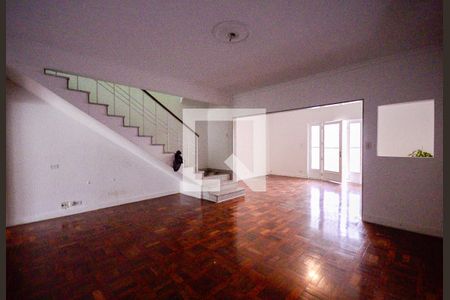 Sala de casa para alugar com 3 quartos, 250m² em Cambuci, São Paulo